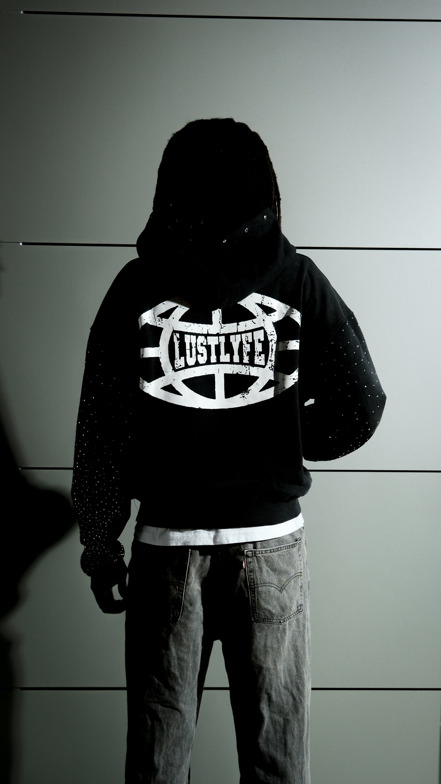 ASH BLACK WORLDWIDE HOODIE