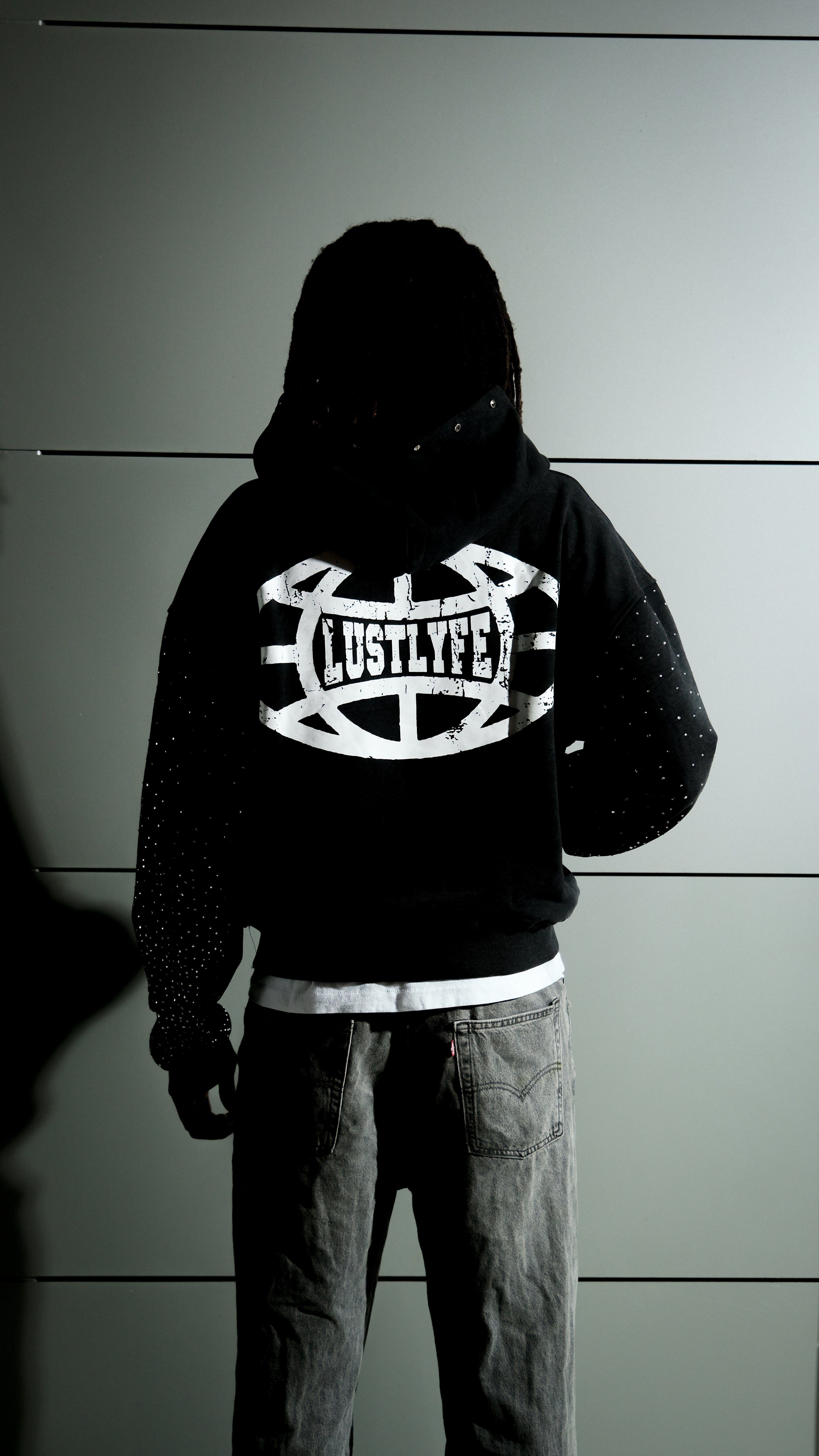 ASH BLACK WORLDWIDE HOODIE