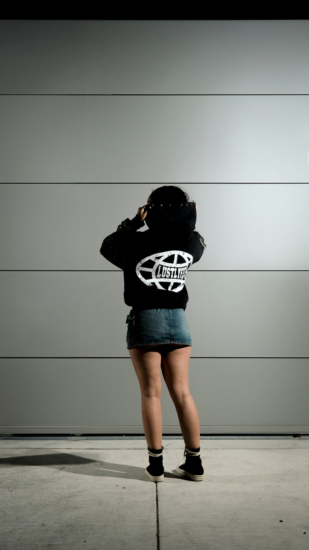 ASH BLACK WORLDWIDE HOODIE